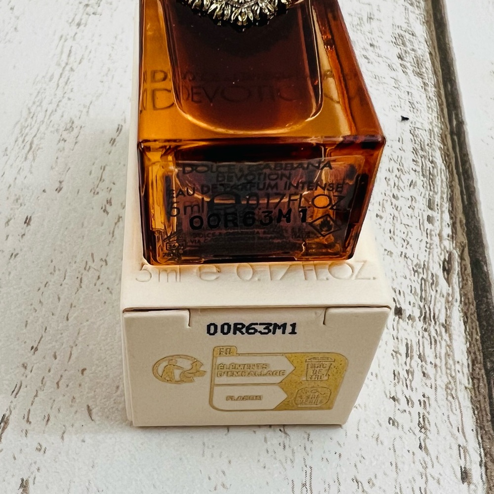 Dolce & Gabbana Devotion Intense Mini Tavel Sample Parfume 5ml - Picture 6 of 7
